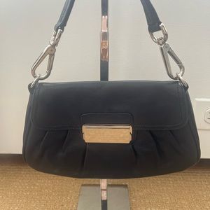 Express Black Leather CLutch DETACHABLE Strap MAGNETIC CLOSURE Great Condition